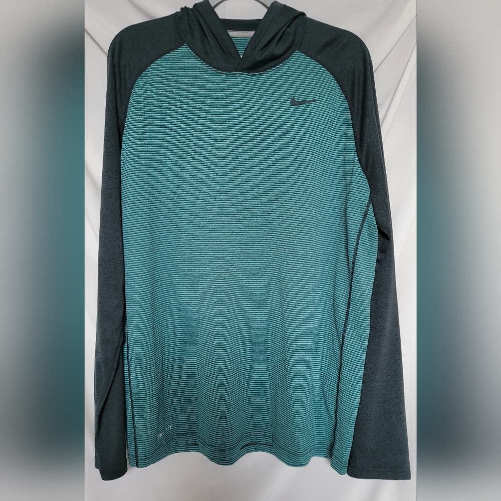 Nike men's hooded shirt